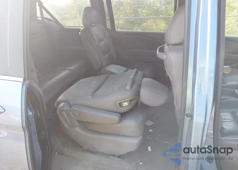 2008 Honda Odyssey Exl z USA, uszkodzony, nr VIN 5FNRL38668B058636